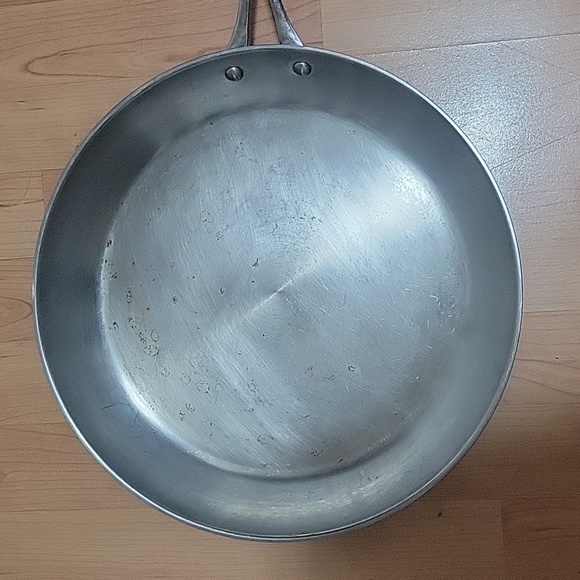 32cm T-Fal Induction Skillet - Stainless Steel - Picture 3 of 4